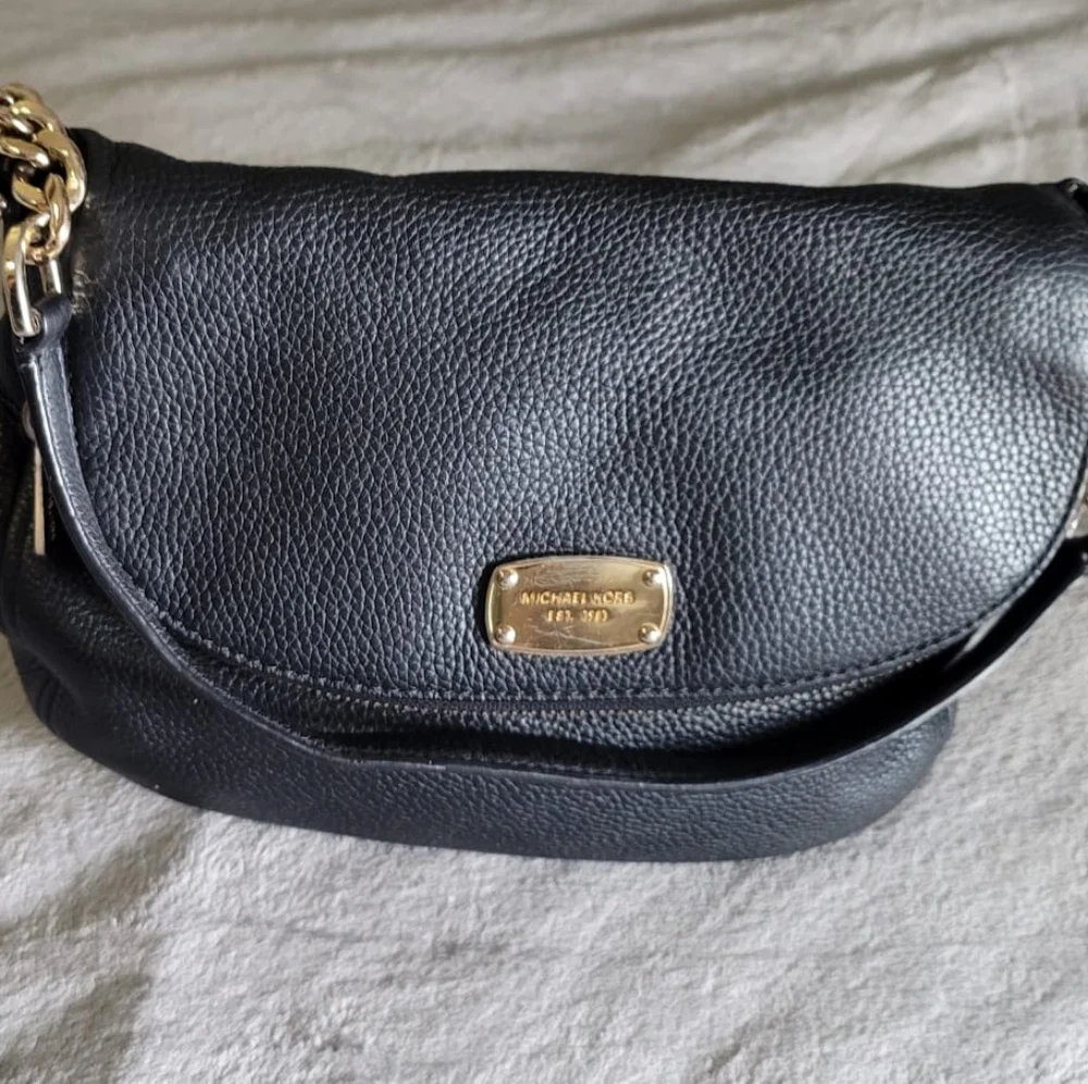 Michael's kors bags - Picture 9 of 14